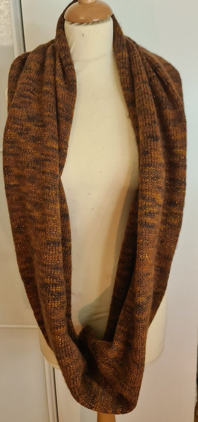 H&M Foulard & Sciarpe: écharpe tube taille unique douce – Nuovo (secondo la descrizione) da Genève venduto da Saleena 2
