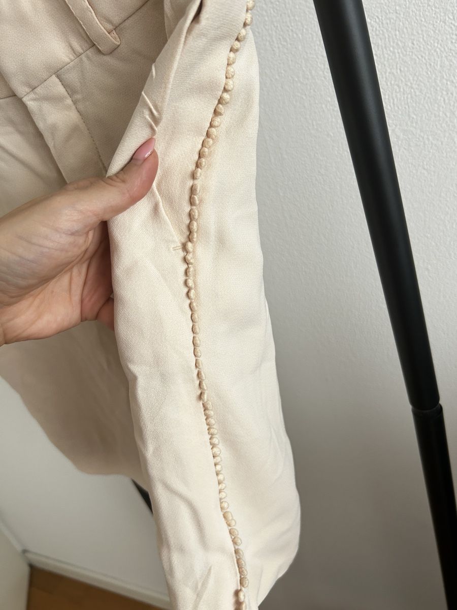 Chloé Pantaloni: Chloé Shorts beige Size S excellent condition – Usato da Zug venduto da day_9ph6 1