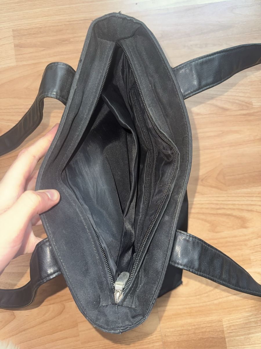 Taschen für Damen: Schwarze schlichte Tasche – Gebraucht aus Zeglingen von nor_6sjq 4