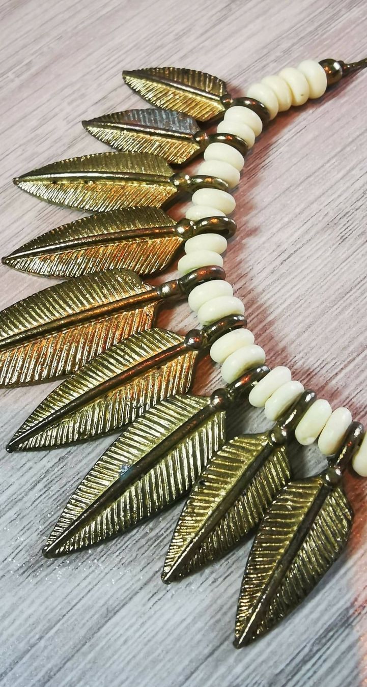 Catenine: Spanische Boho Halskette mit Federn, Modeschmuck in Gold – Usato da Wettingen venduto da JasminL92-4 2