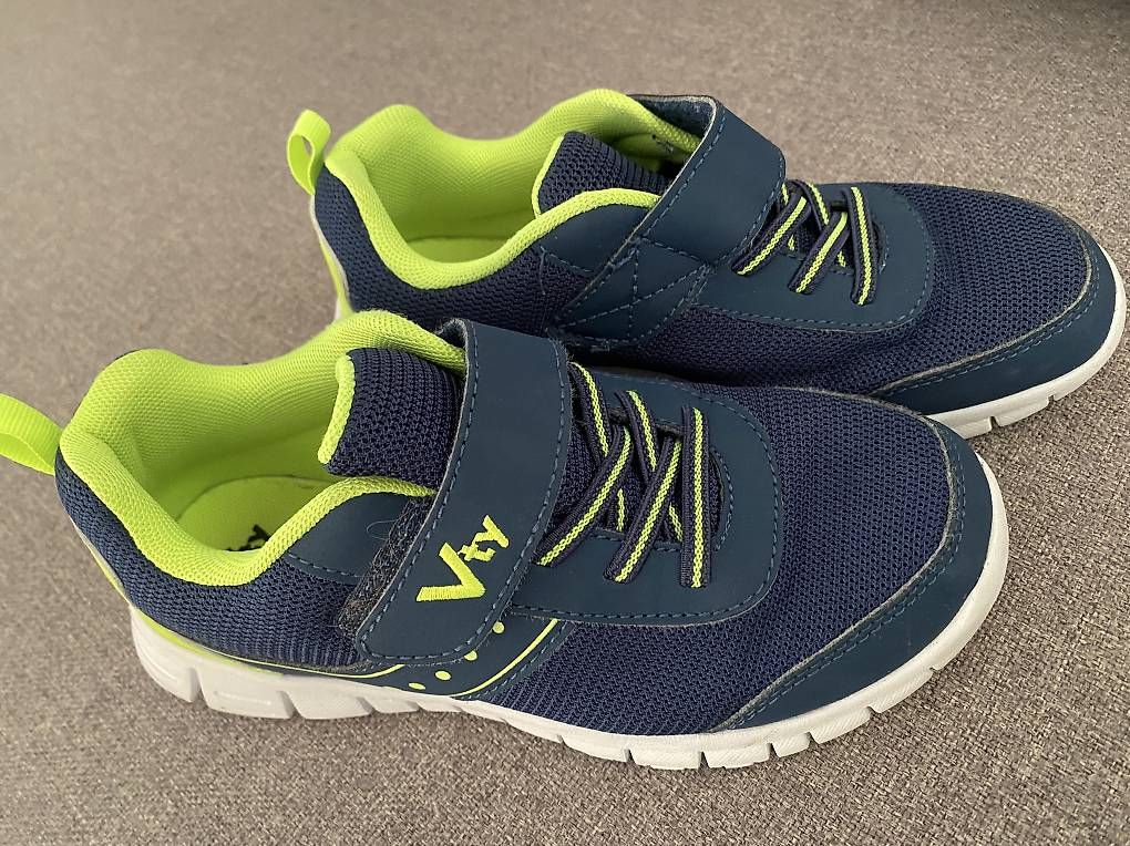 Victory Chaussures garçon: Hallenschuh Vty in Grösse 33 – D'occasion à Zürich par Trashhero 4