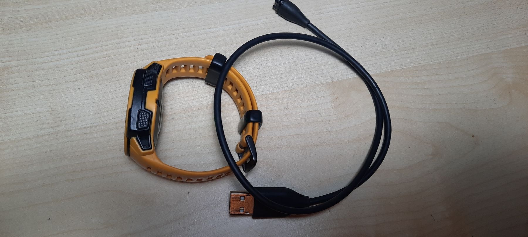 Garmin Smartwatch: Garmin Instinct 45mm mit Ladekabel – Usato da Wittenbach venduto da aar_vgs9 1