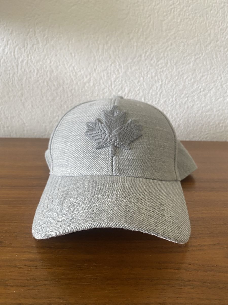 Hüte, Mützen & Caps: Casquette Roots grise, comme neuve – Neu (gemäss Beschreibung) aus St-Cergue von gar_j7px 1