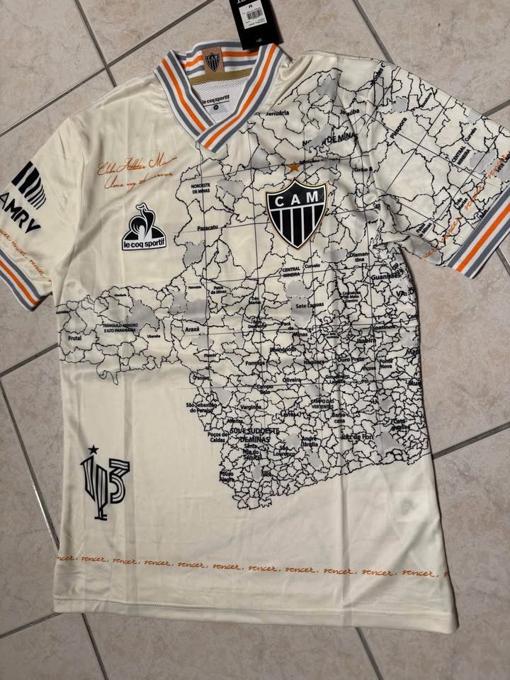 Porte da calcio e da hockey: Atlético Mineiro Jersey – Special Edition Map Design – Usato da Crans-Montana venduto da Sta7ros