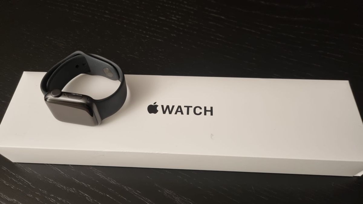 Apple Smartwatch: Apple Watch SE 40mm – Nuovo (secondo la descrizione) da Grüt (Gossau ZH) venduto da puni68