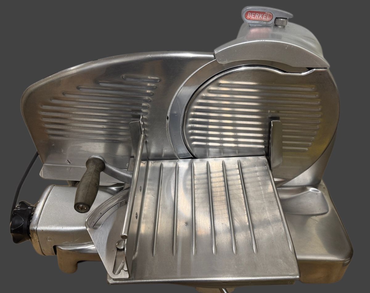 Berkel Elettrodomestici da cucina: Aufschnittmaschine Berkel Model 834 – Usato da Reinach AG venduto da Gruku66 1
