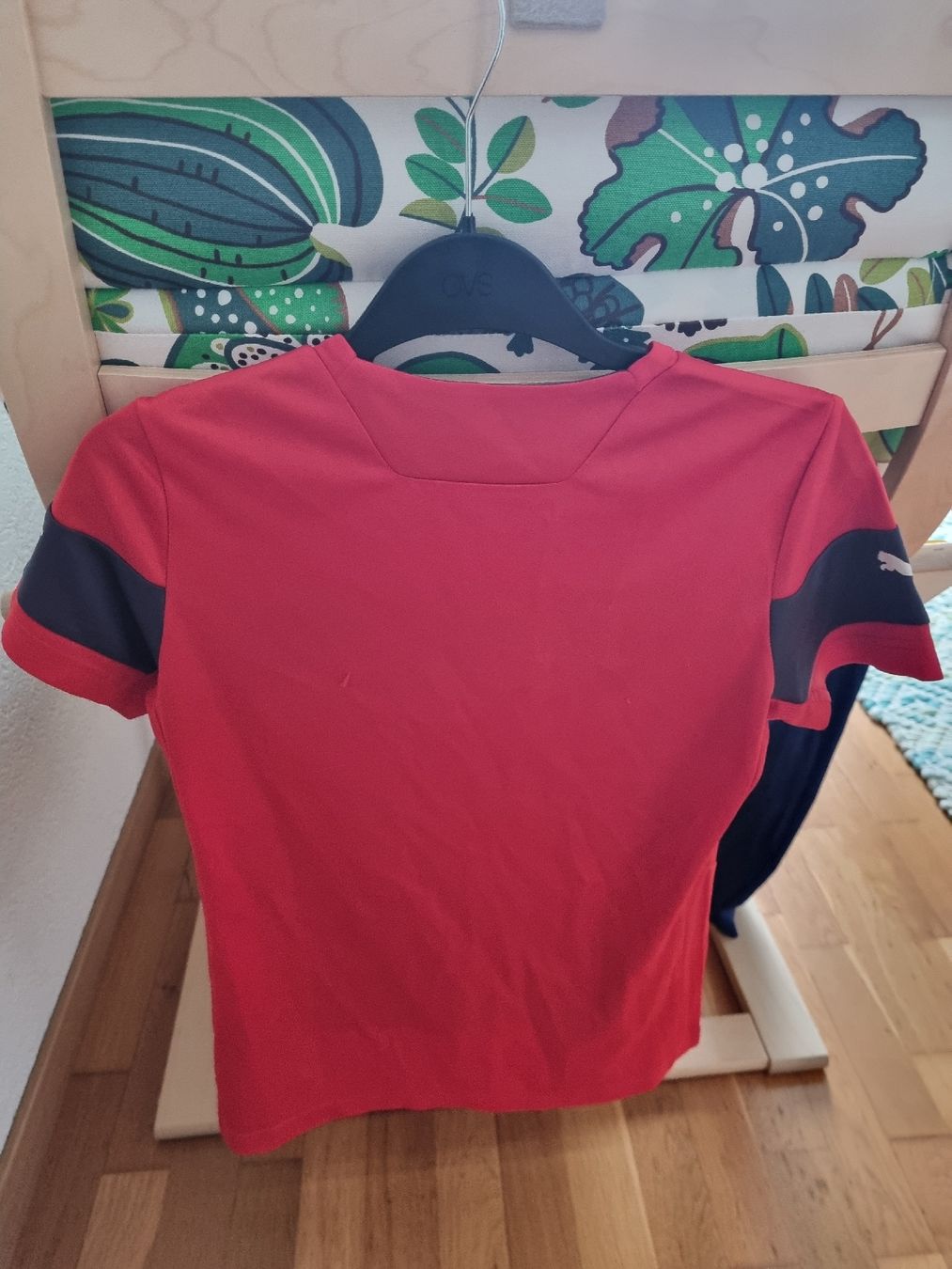 Puma Blouses, T-shirts & Tops: Top Zustand Puma T-Shirt – Neuf (Voir description) à Zürich par CyBaxter 2