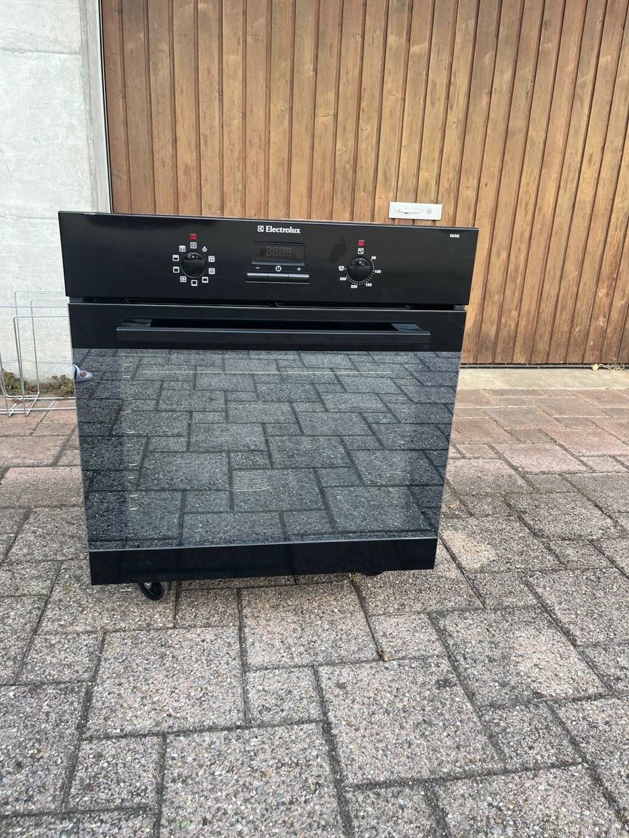 Electrolux Backöfen: Backofen Electrolux – Gebraucht aus Degersheim von ebe_blg2
