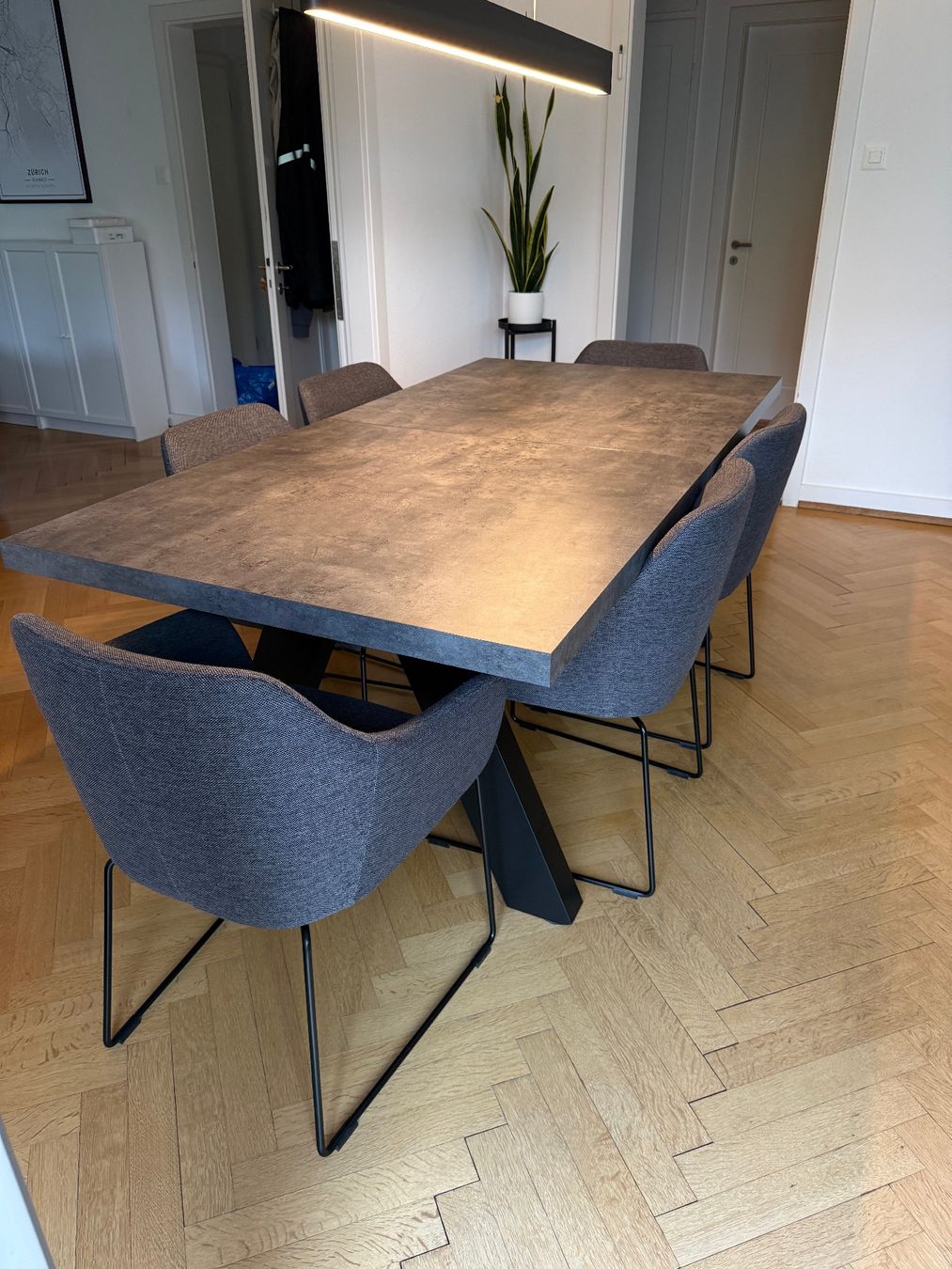 Tables: Ausziehbarer Esstisch – D'occasion à Zürich par pla_qkt5 1