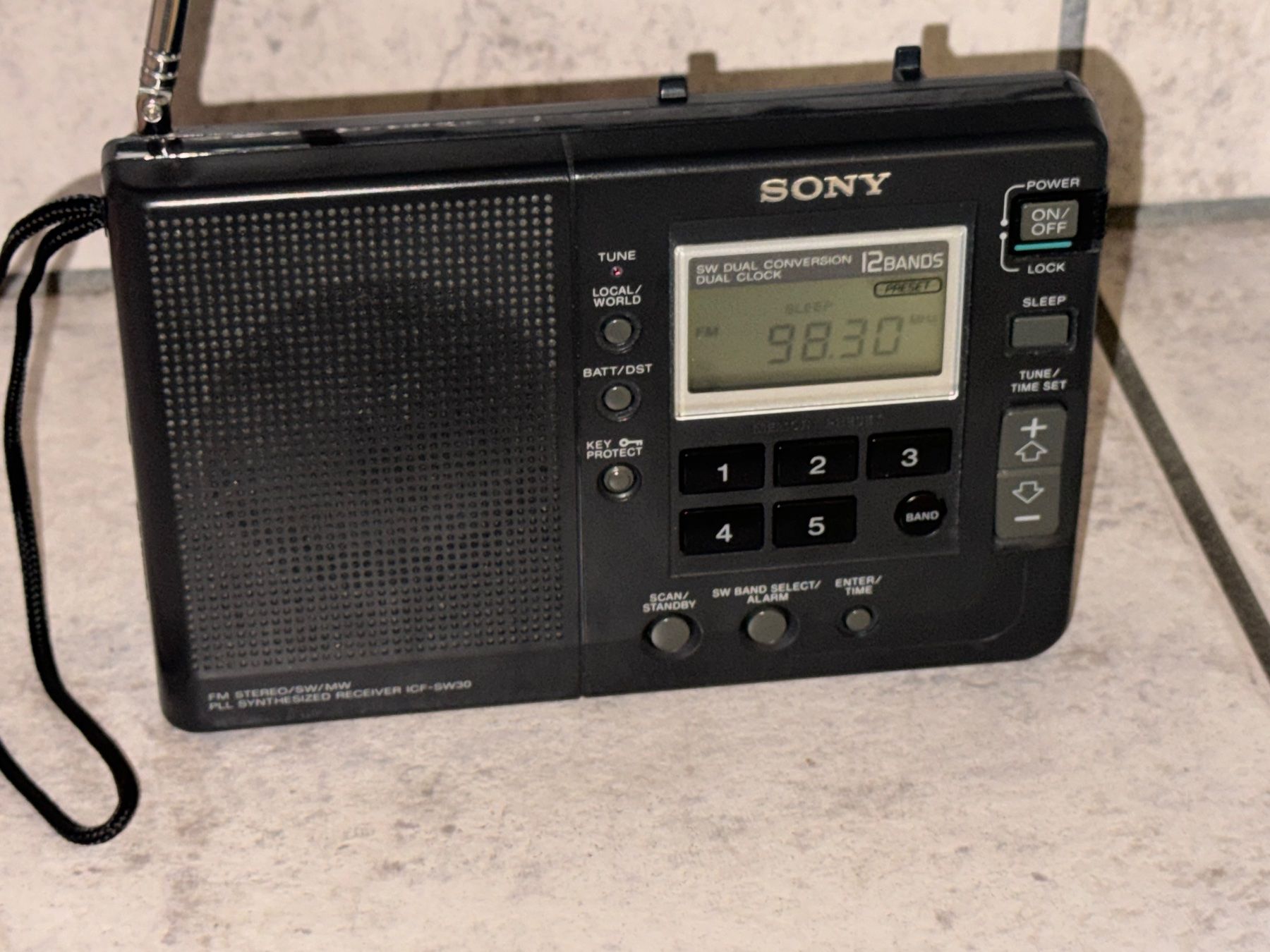 Sony Radios: Radio Sony ICF-SW30 – D'occasion à Kaiseraugst par Drasa