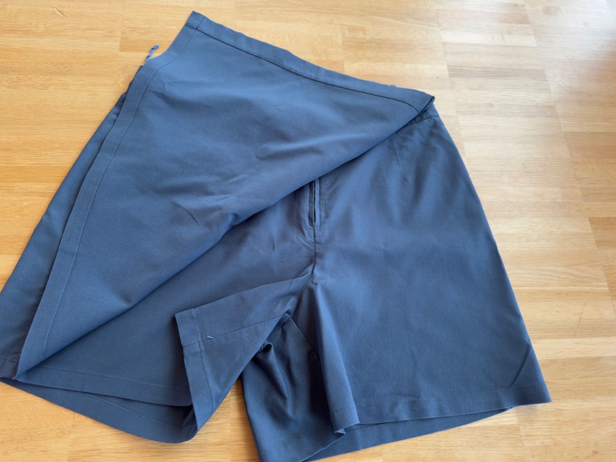 Pantaloni: Short / Rock, Hosenrock Gr. 44 – Usato da St Gallen venduto da Berta343 4