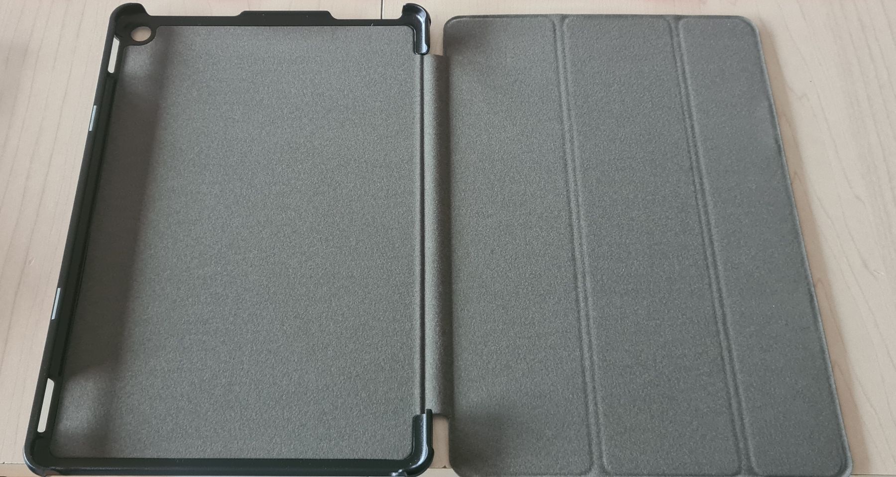 Covers & Borse: Amazon Fire HD10 2023 Hülle Bookcover – Nuovo e nell'imballaggio originale da Othmarsingen venduto da Paedi576 2