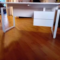 Schreibtisch weiss mit Schubladen guter Zustand 140