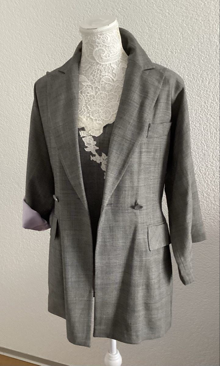 Giacche: Blazer + top – Nuovo (secondo la descrizione) da Le Landeron venduto da ArianeNi