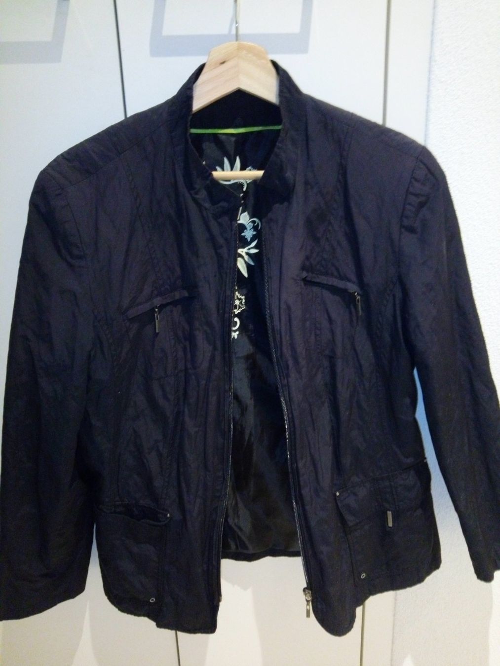 Giacche: dunkelblaue Jacke, mit leichtem Glitzer Effekt, in 40 – Usato da Schwyz venduto da s.verkauf