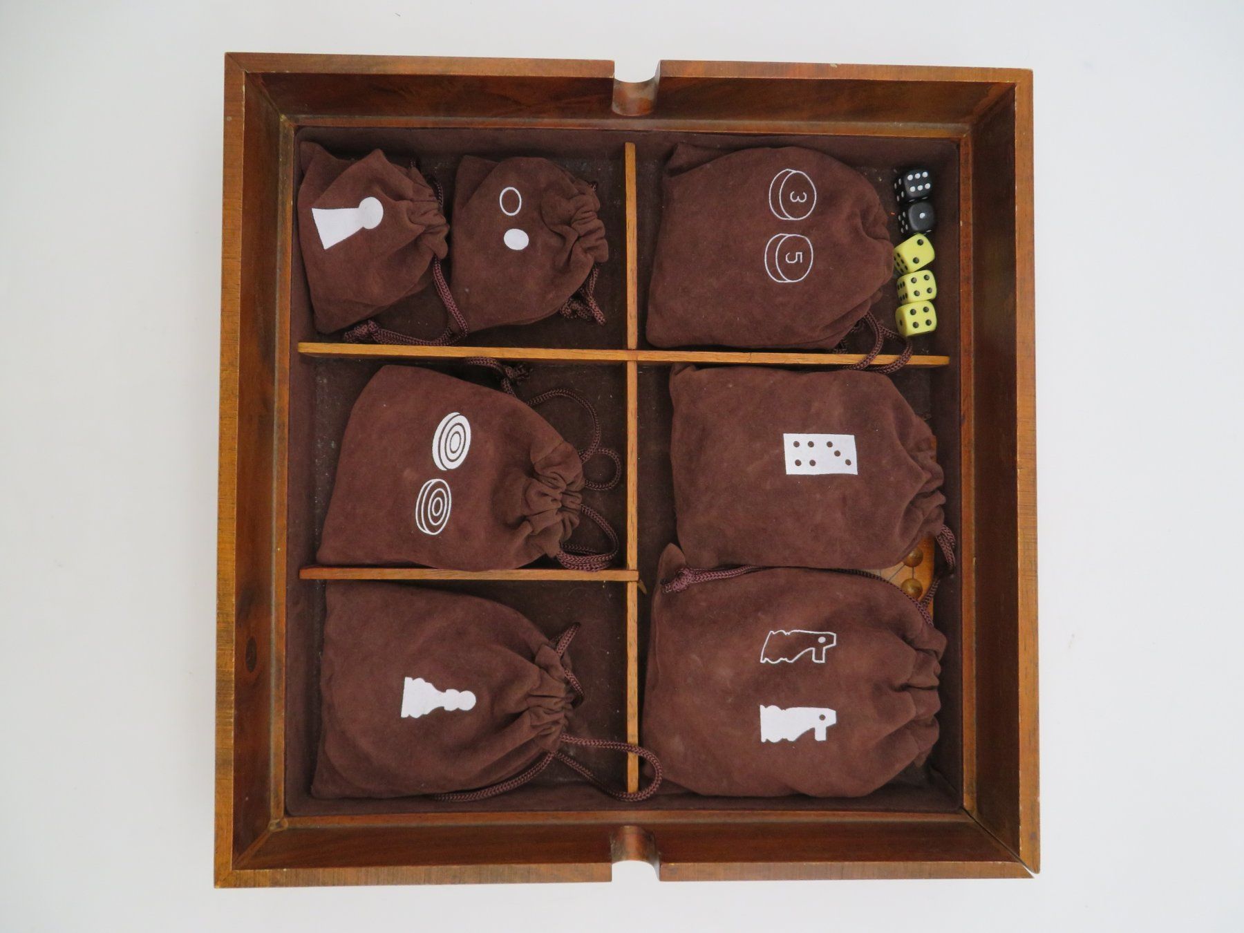 Giochi: Spiele Klassiker -Brain Games by Omlin – Usato da Reinach BL venduto da WBZ-Flohmarkt 8