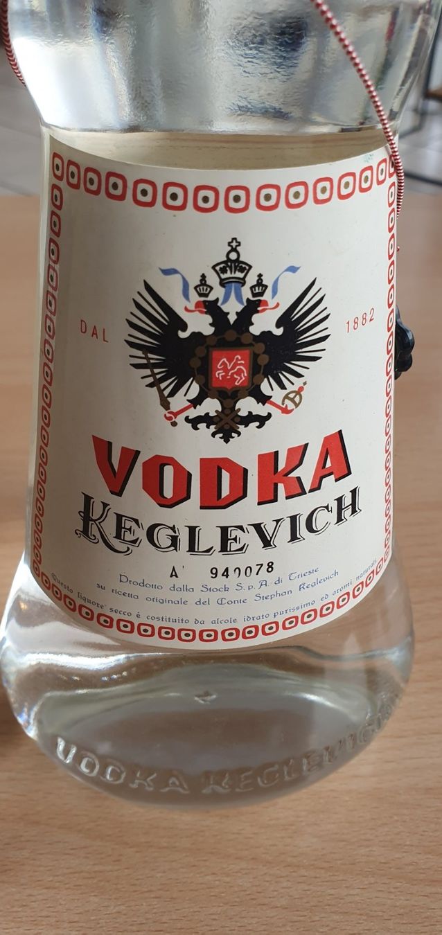 Spirituosen: Vodka Keglevich – Gebraucht aus Moutier von mai_pq7w 1