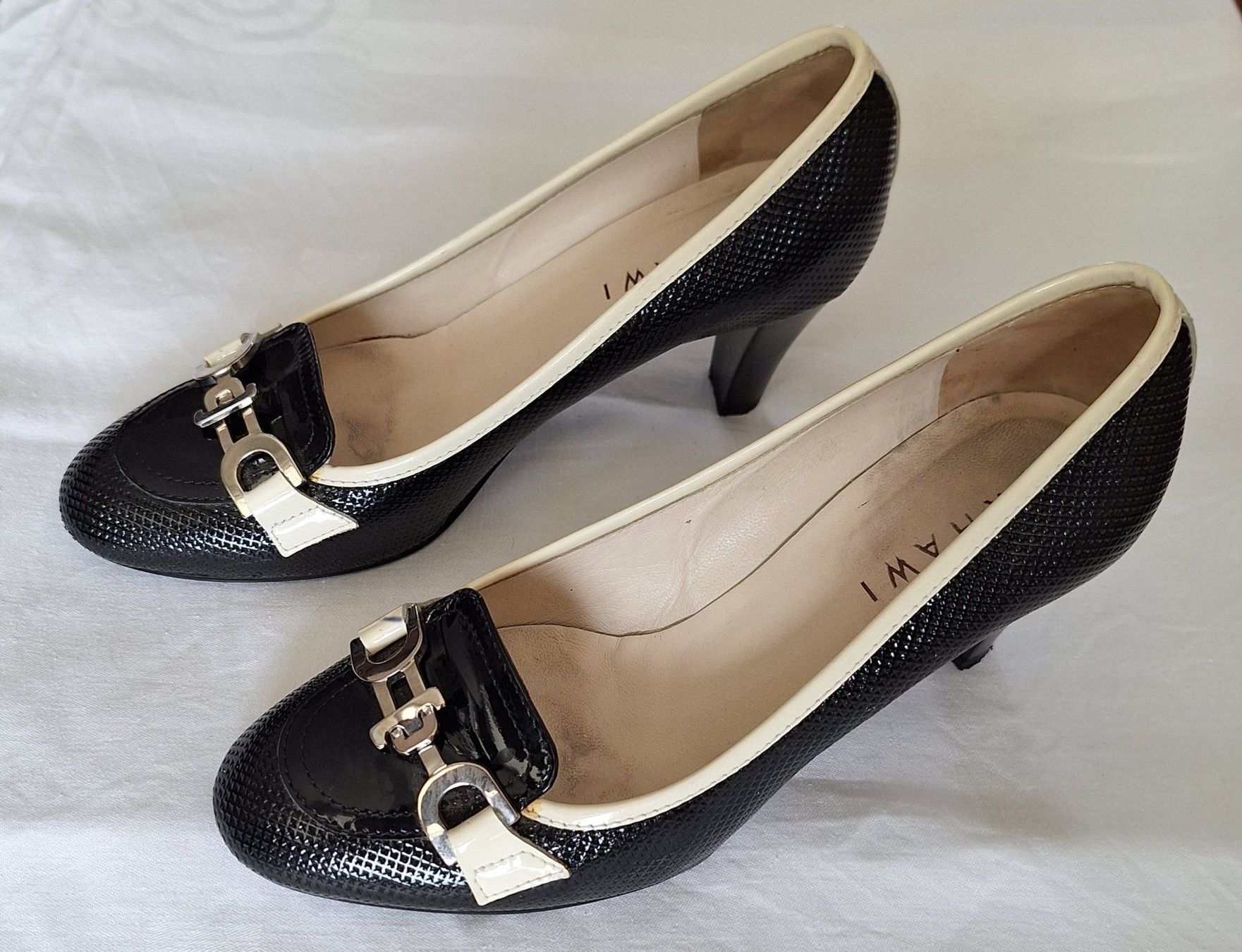 Scarpe da donna: Pumps in Marinelook – Usato da Stäfa venduto da meridianum