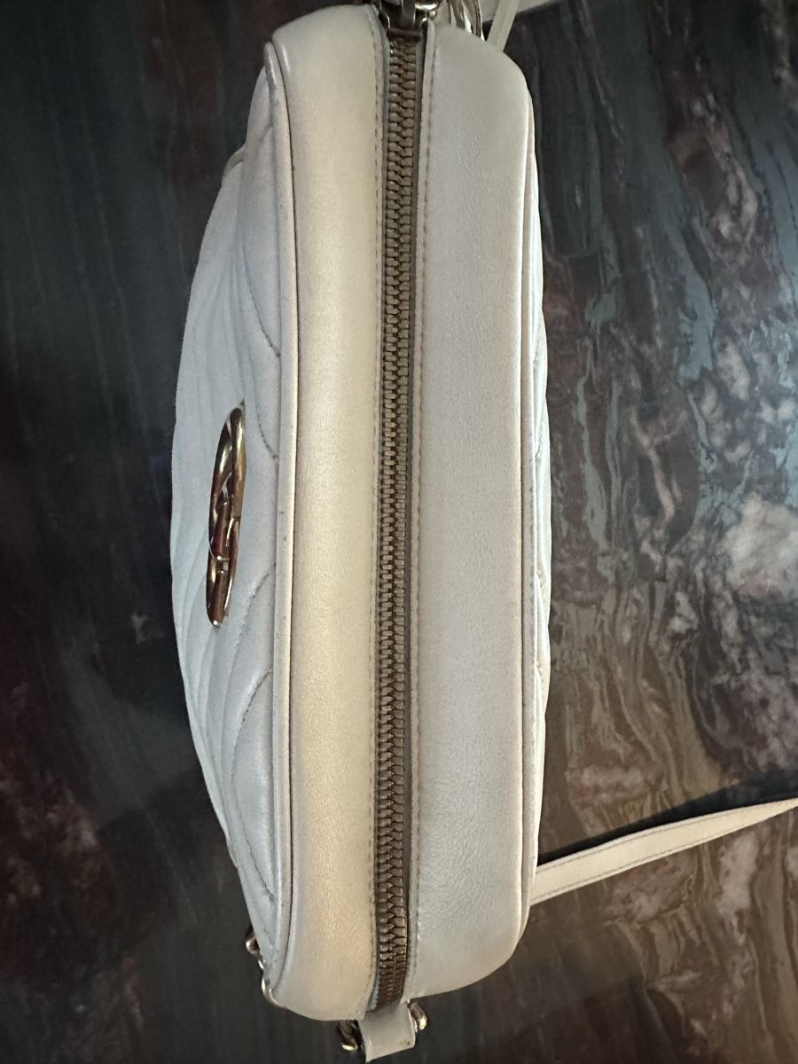 Gucci Borse da donna: Gucci Marmont Small Weiss – Usato da Emmenbrücke venduto da audi1998 6