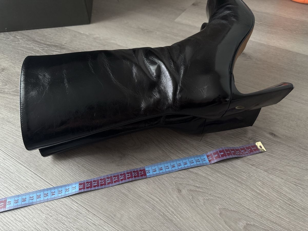 Scarpe da donna: Sleek Black Leather Heeled Boots - Size 39 - Chic Style! – Usato da Biel/Bienne venduto da TanyaM02 6