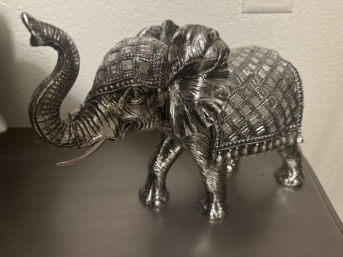 Skulpturen & Statuen: Figurine déco  – Gebraucht aus Orbe von unita