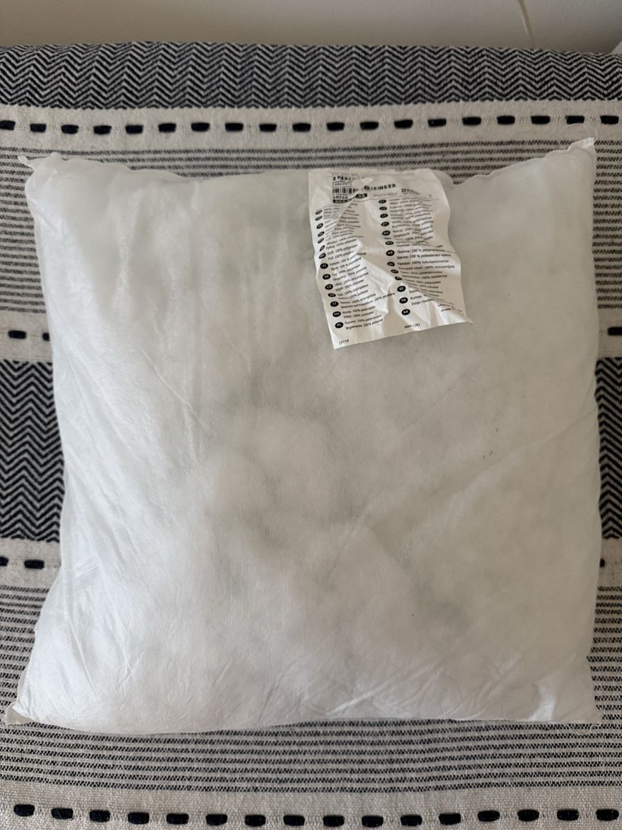 Ikea Cuscini: Innenkissen – Nuovo (secondo la descrizione) da Basel venduto da ana_788v