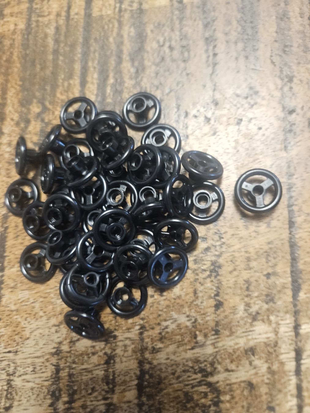 Lego Kit di costruzioni: lego 2819 lot de 40 pièces Black Technic, – Usato da Confignon venduto da Ecrofigs 1