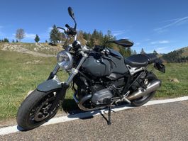 BMW R nineT en état de neuf expertisée et service à jour