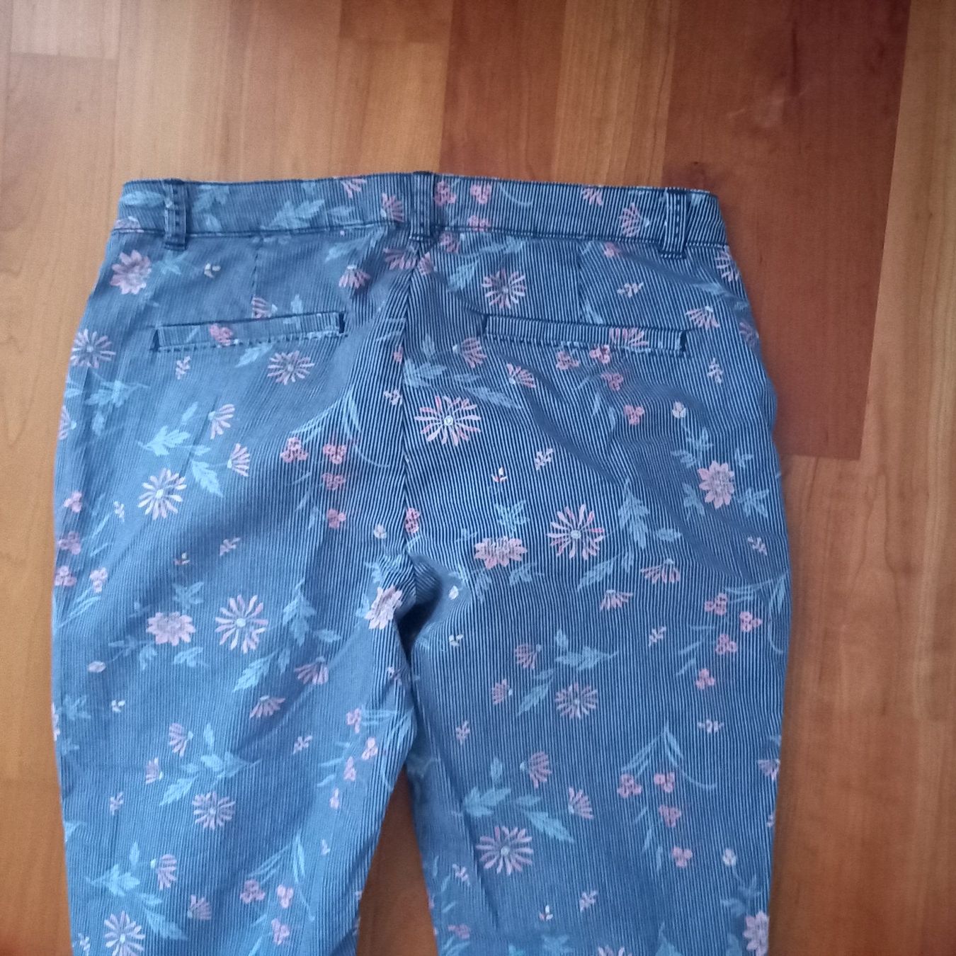 Esprit Pantaloni: Edc Hose gr. 36 – Nuovo (secondo la descrizione) da Ennetmoos venduto da enzian24 3