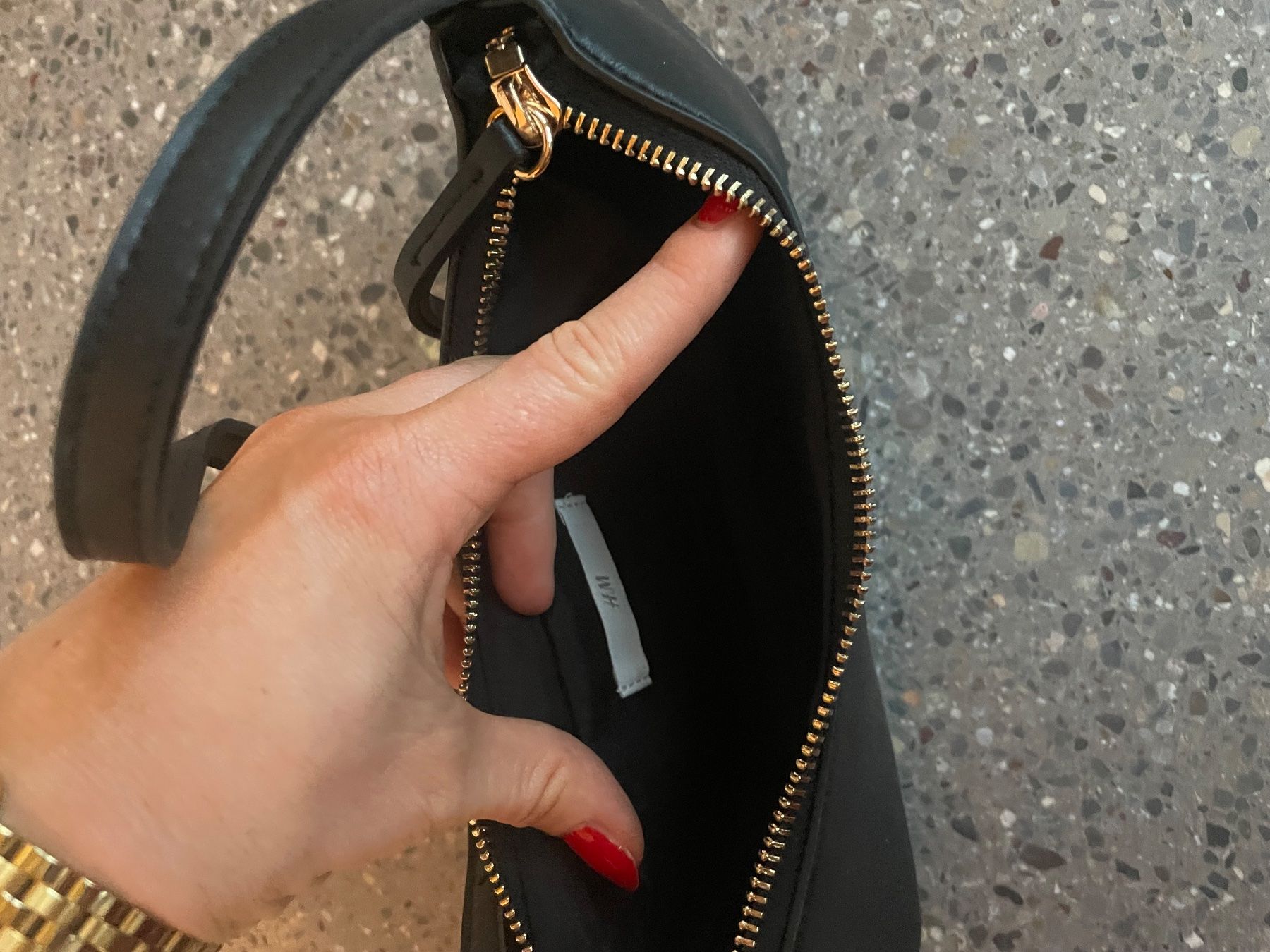 H&M Borse da donna: Schultertasche Schwarz – Nuovo (secondo la descrizione) da Kriens venduto da sch_z5rh 1