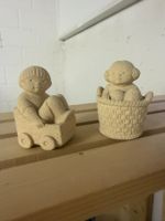 Sandstein Figuren: Kind im Wagen + Kind im Korb