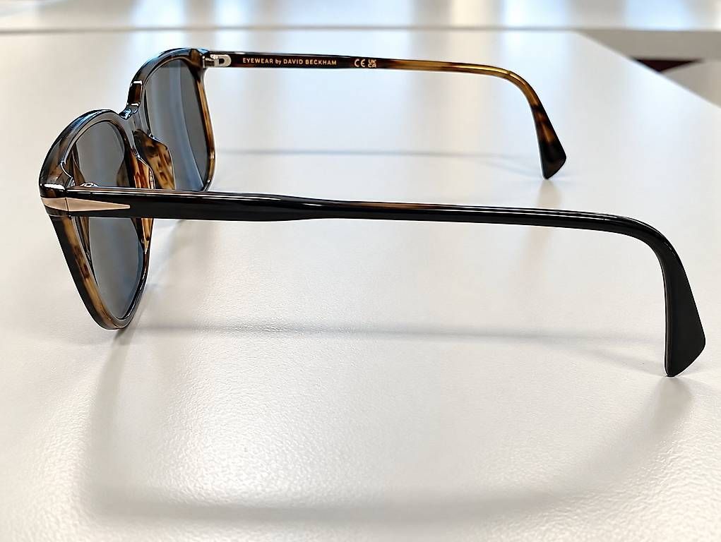Occhiali & Lenti: David Beckham Sonnenbrille  Original mit Etui – Usato da Gordola venduto da ish_jw9k 3