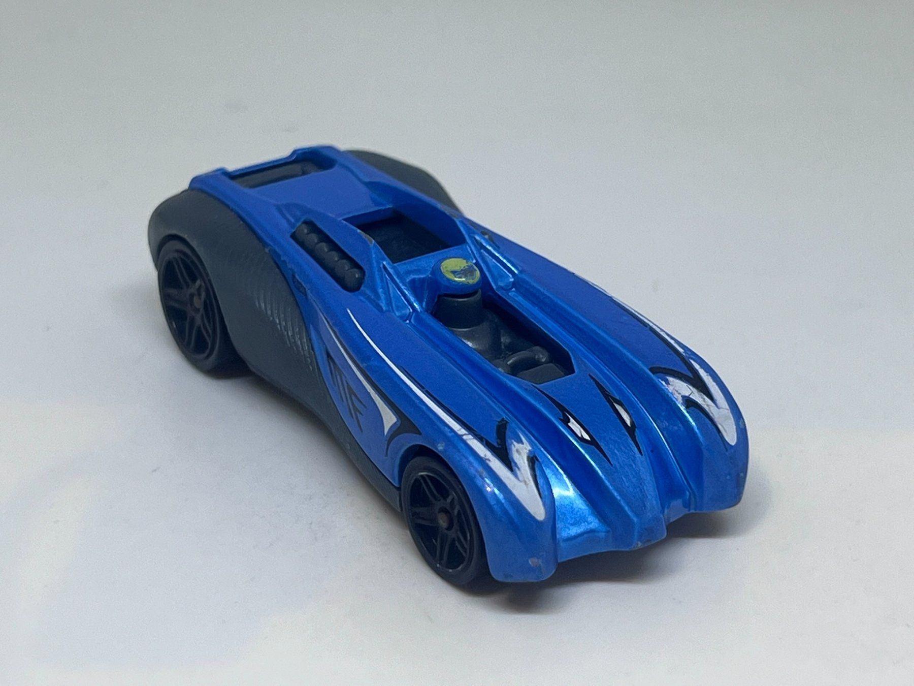Hot Wheels Modellini d'auto: Hot Wheels Eagle Massa #369 – Usato da Wildegg venduto da LaaBoutique