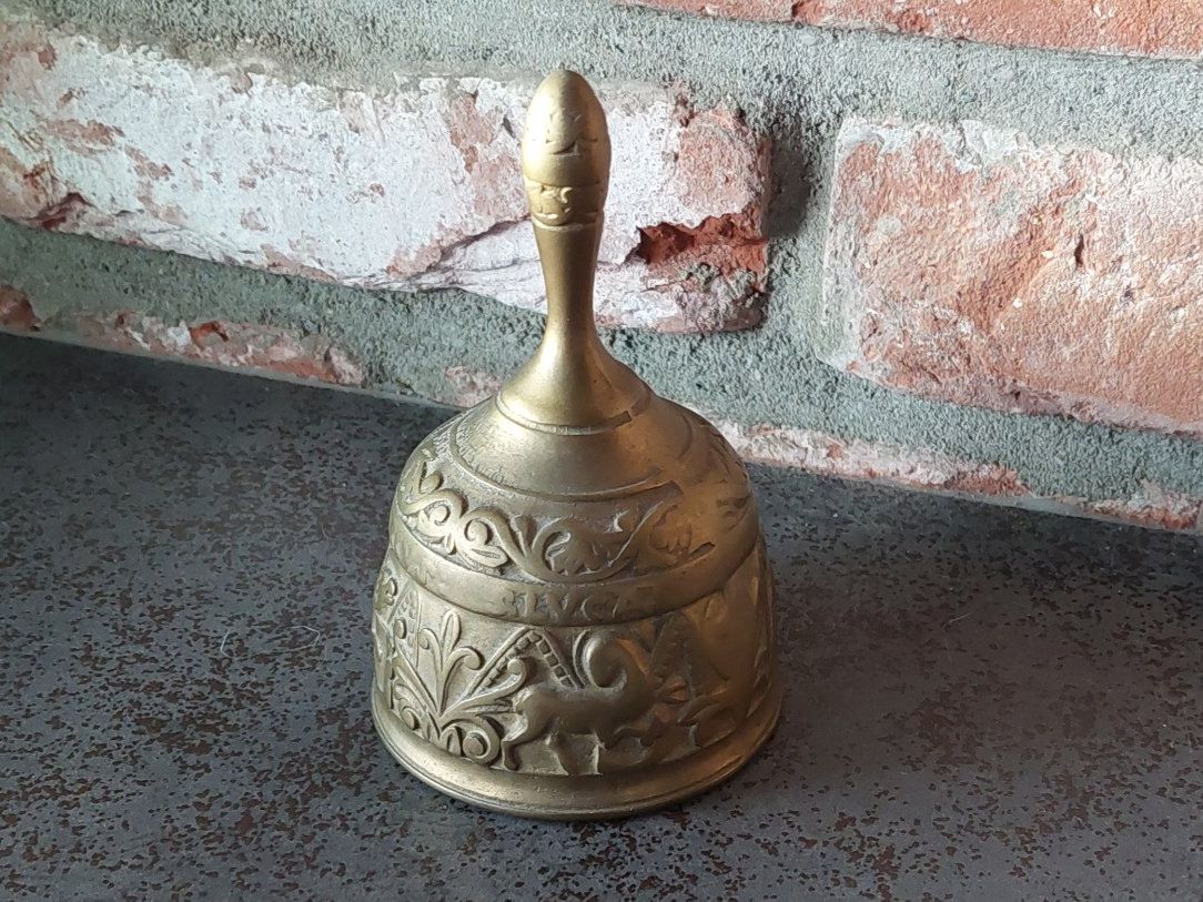 Campanacci mucche: Messing Glocke antik – Usato da Waltenschwil venduto da Browny2 2