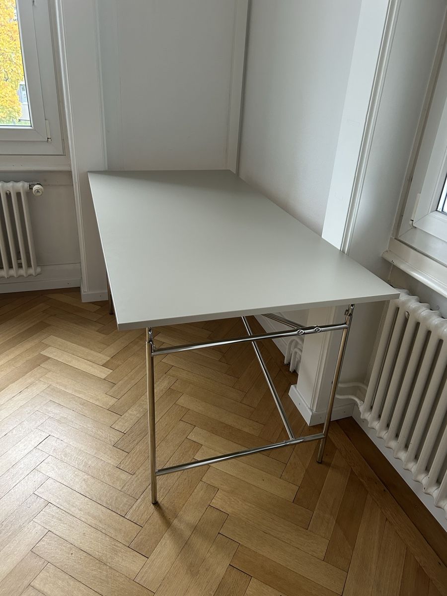 Richard Lampert Scrivanie: RICHARD LAMPERT Eiermann Gestell Chrom / IKEA Tischplatte – Usato da Langenthal venduto da mar_d6xf 1