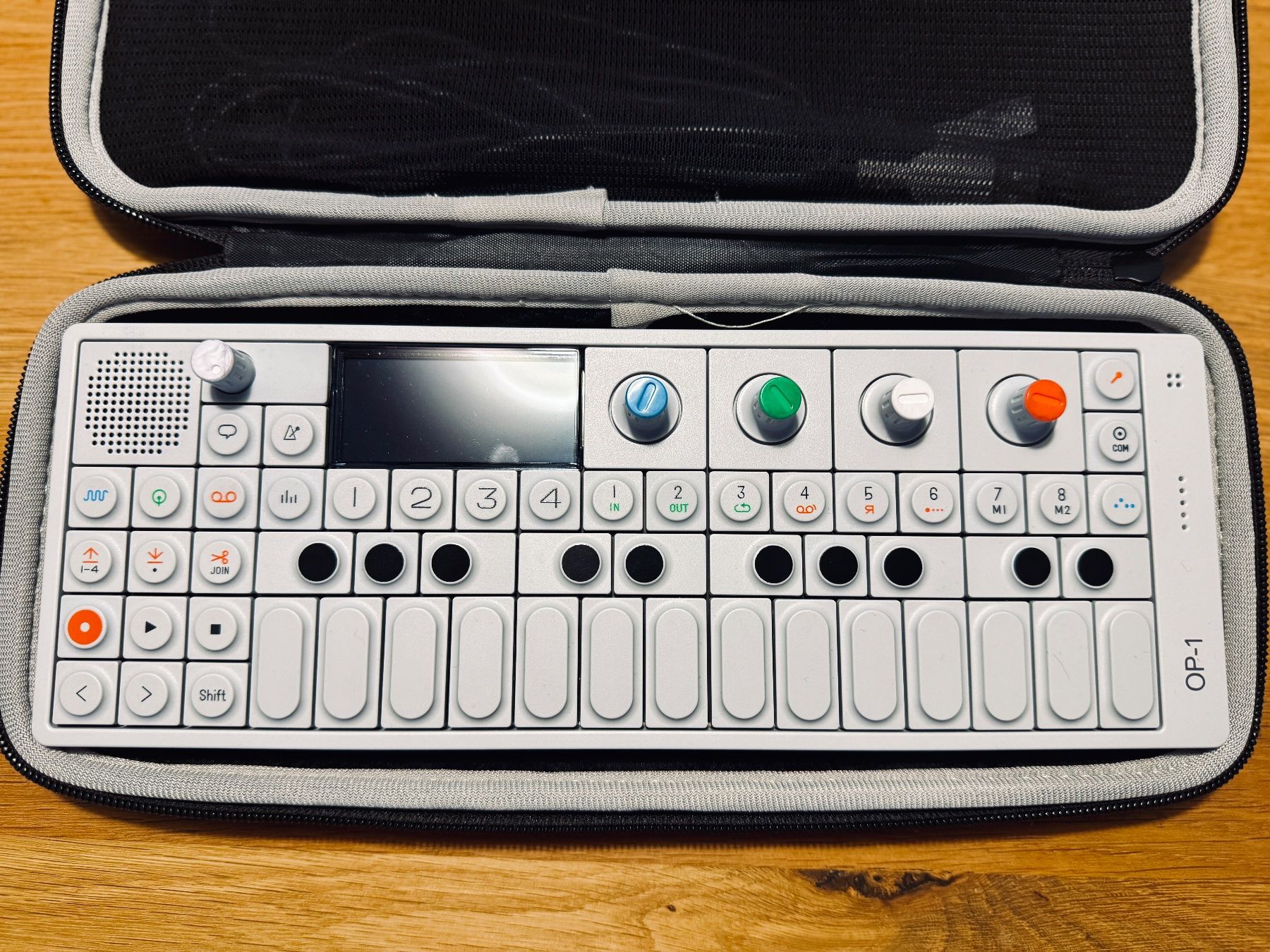 Teenage Engineering Strumenti musicali: Teenage Engineering OP-1 – Usato da Niederrohrdorf venduto da KoopaSenior 3