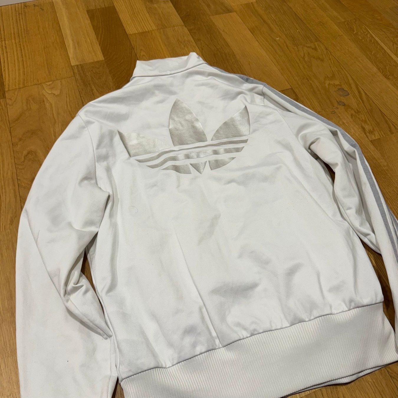 Adidas Jacken: Adidas Firebird Y2K white track jacket – Gebraucht aus St. Gallen von sourced_limited 3