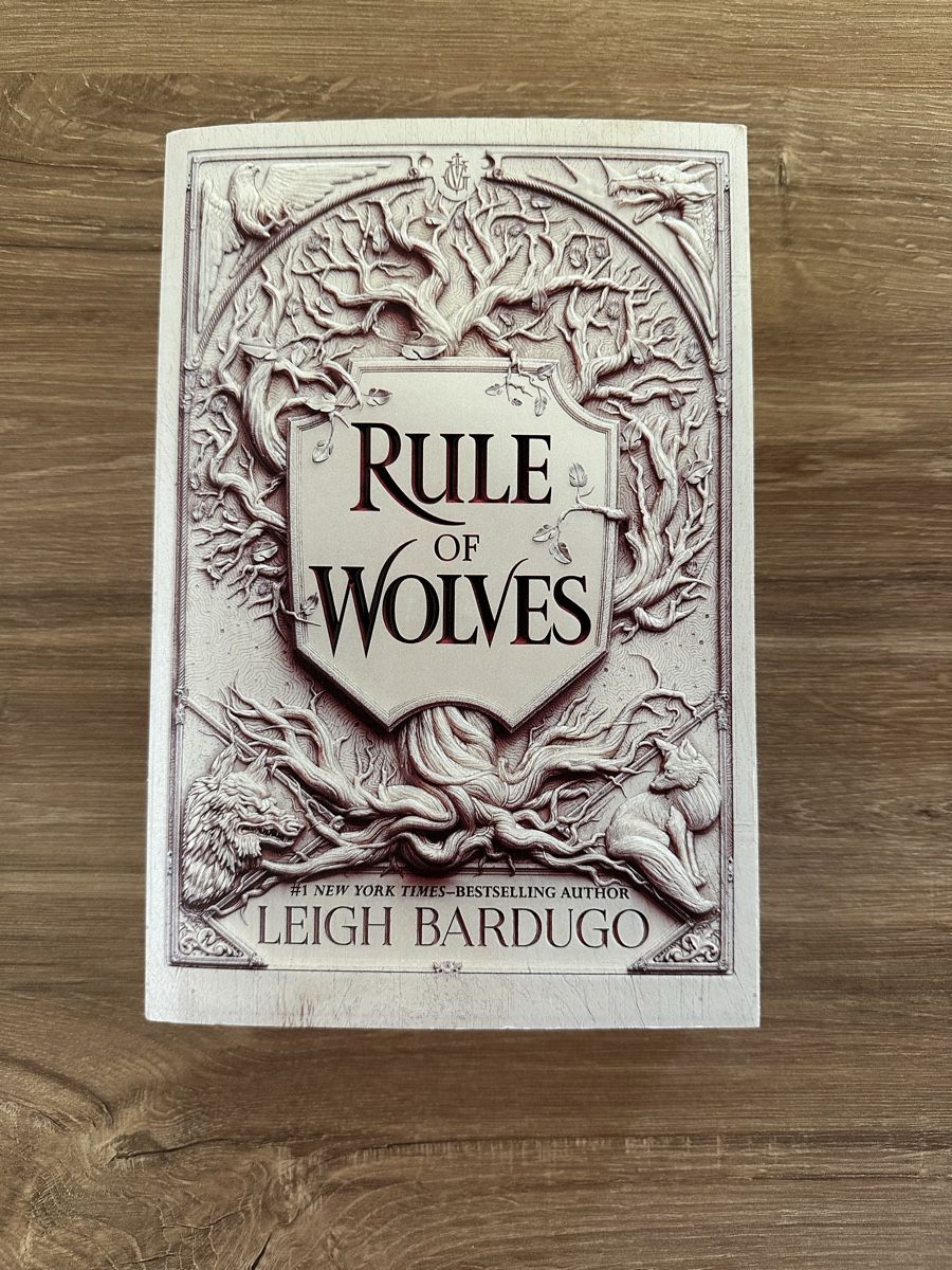 Libri: Rule of Wolves von Leigh Bardugo  – Nuovo (secondo la descrizione) da Bülach venduto da Nanuk123