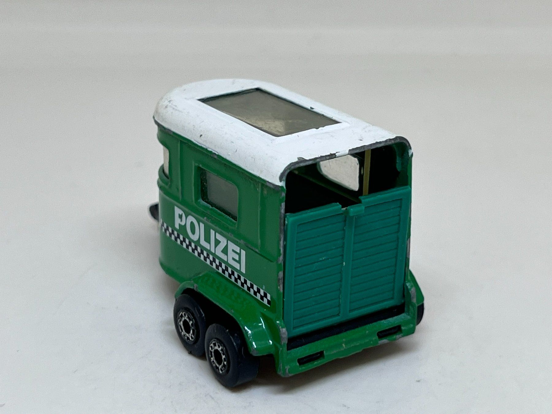Matchbox Modellini d'auto: Matchbox Pony Trailer #270 – Usato da Wildegg venduto da LaaBoutique 2