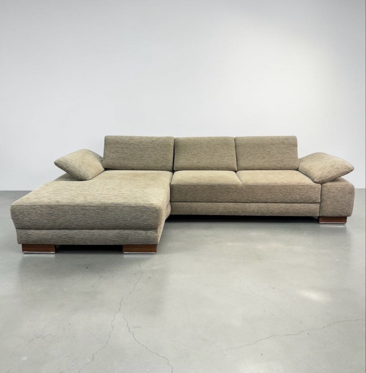 Sofas: Ultsch Polstermöbel Ecksofa Beige-Silber  – Gebraucht aus Fehraltorf von Sofalab.swiss 6
