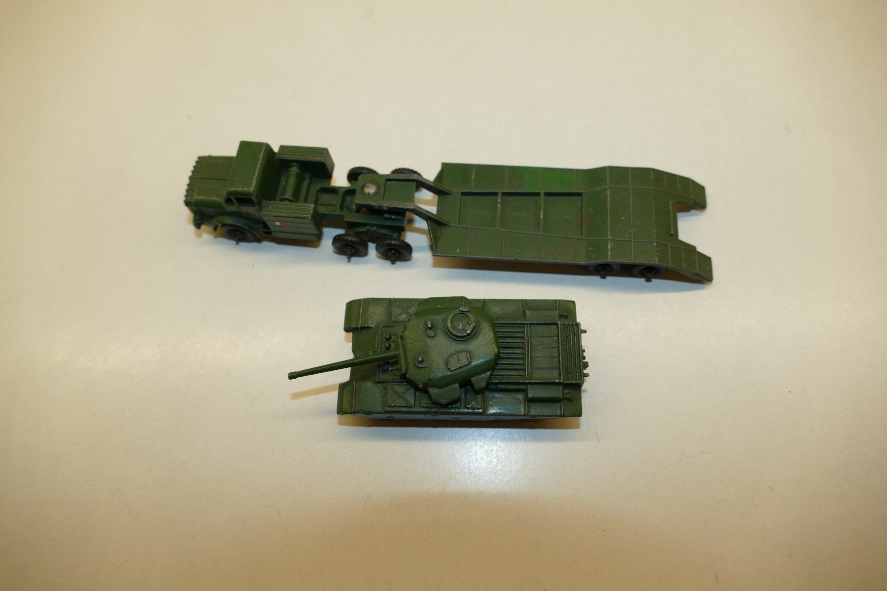 Lesney Modellautos: Lesney: Panzertransport mit Panzer Einheit 2 – Gebraucht aus Niederhasli von rail-duerst 3