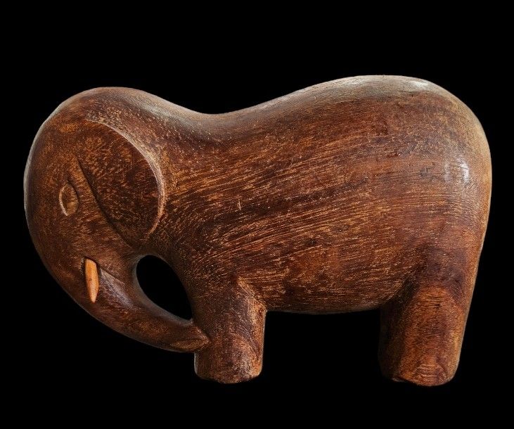 Sculture & Statue: Elephant esculptee en bois – Usato da Vernier venduto da 19pigments 1
