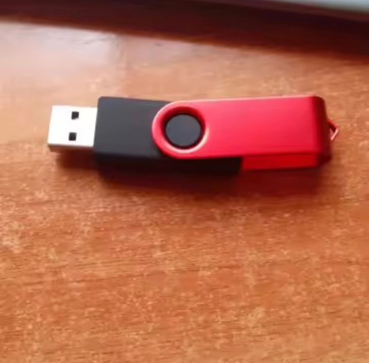 Chiavette USB: Clé USB 16GB 🔥 – Usato da St-Maurice venduto da Aran_Cash 1