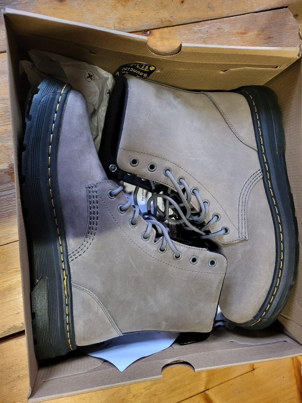 Dr. Martens Scarpe da uomo: Dr Martens neuves taille 45 – Nuovo e nell'imballaggio originale da Movelier venduto da Gwadafab 1