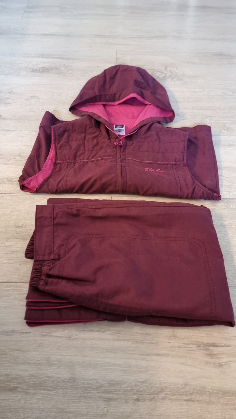Lotti & Set di vestiti: Here&There Mädchen set Gr. 146 Top Zustand – Usato da Wigoltingen venduto da Zuckerfee84 1