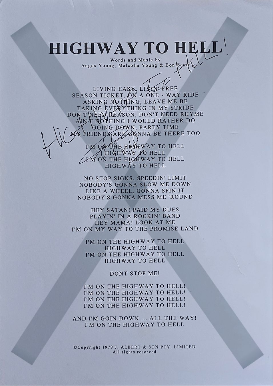 Autografi: AC/DC Angus Young Autograph signed + COA – Usato da Payerne venduto da UpPower