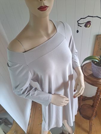 THE SWISS LABEL Jerseykleid Pernod Midi Kleid M L Carré y2k