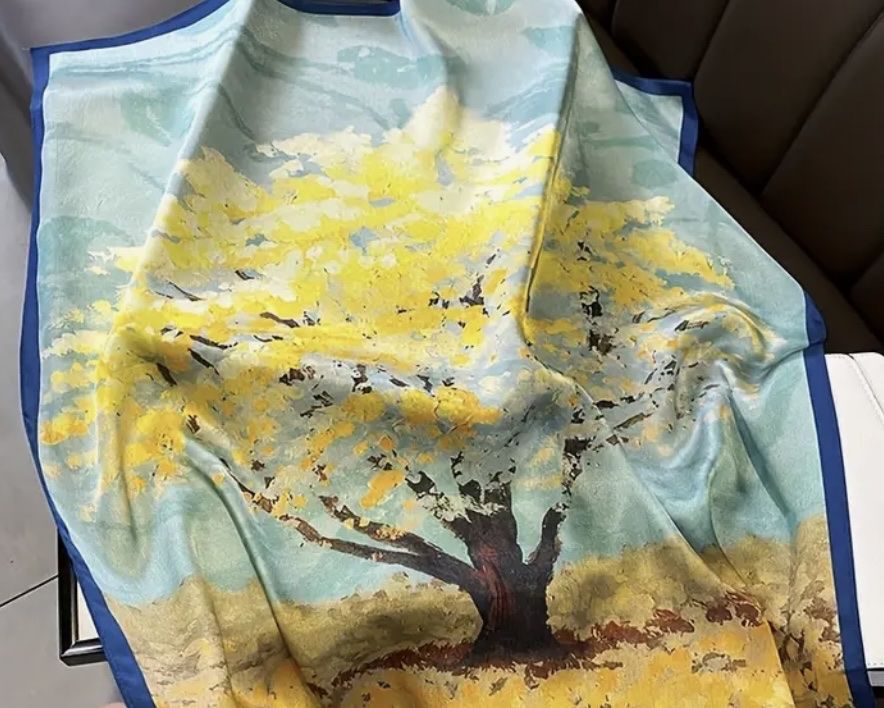 Foulards & écharpes: Square Scarf for Women. – Neuf avec emballage d'origine à Rapperswil SG par Gemstonebyyo 2