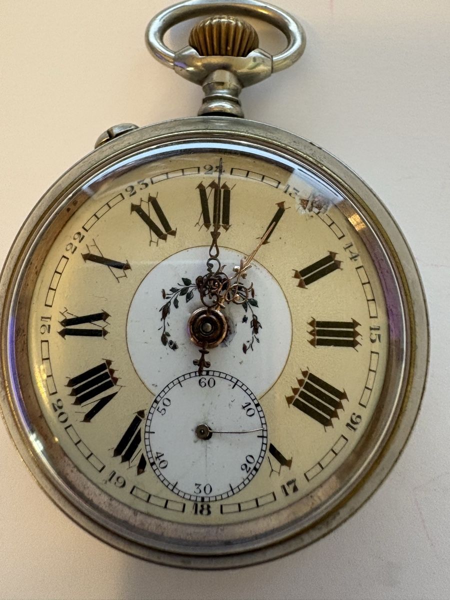 Uhren: Taschenuhr läuft  – Gebraucht aus Murten von Tzaugg