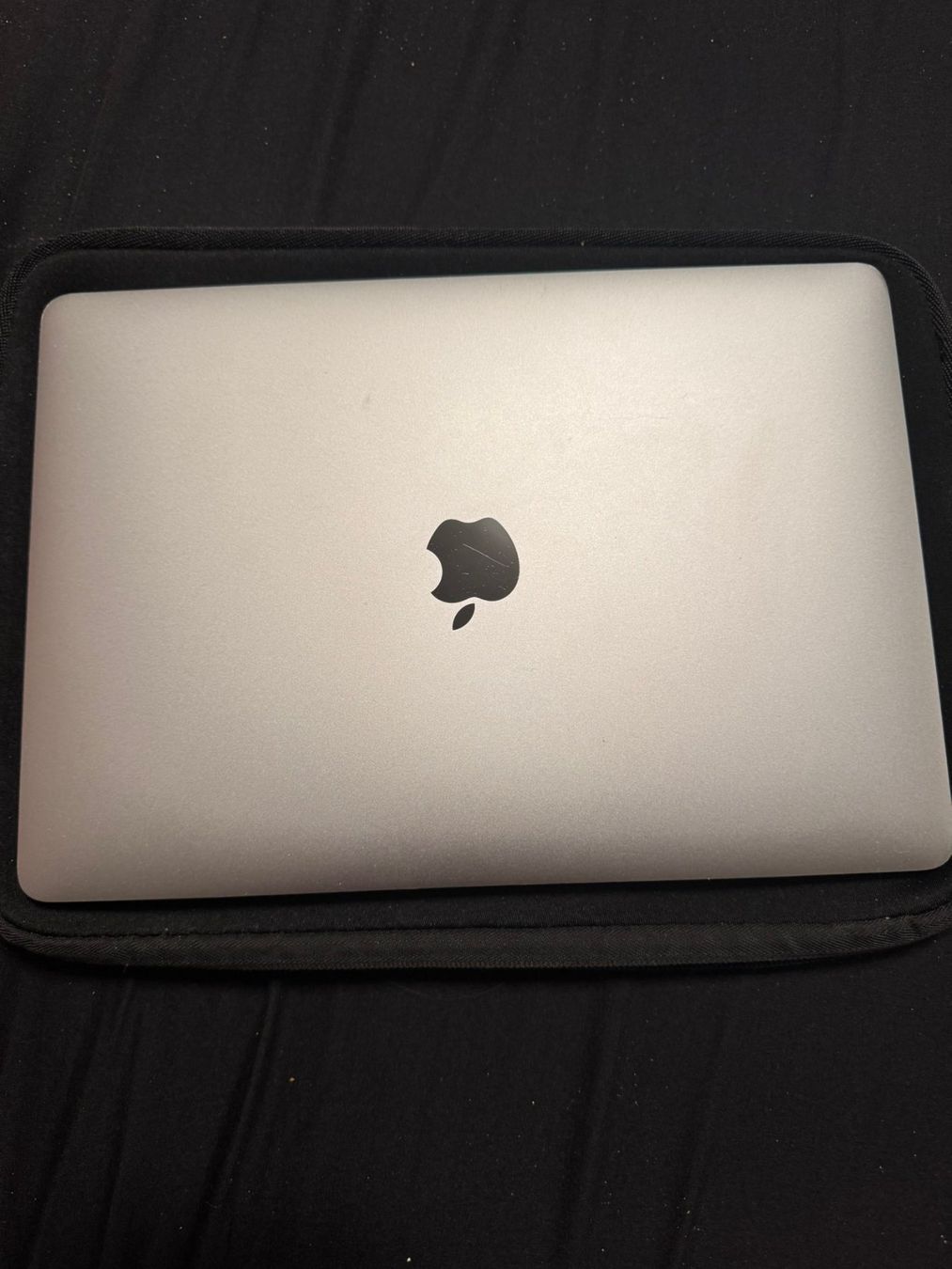 Apple Portables: Apple MacBook Pro 13", 256GB, 8GB, Intel Core i5 – D'occasion à Niederweningen par jey_7ky5 3